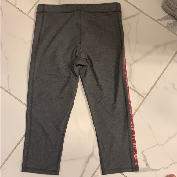 Under armour legging MED NWOT - Picture 3 of 4